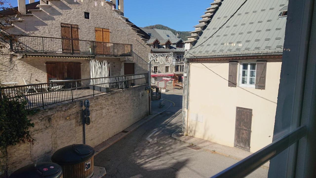 Grande Maison De Ville Renovee,Au Coeur Du Village วียาร์-เดอ-ล็อง ภายนอก รูปภาพ