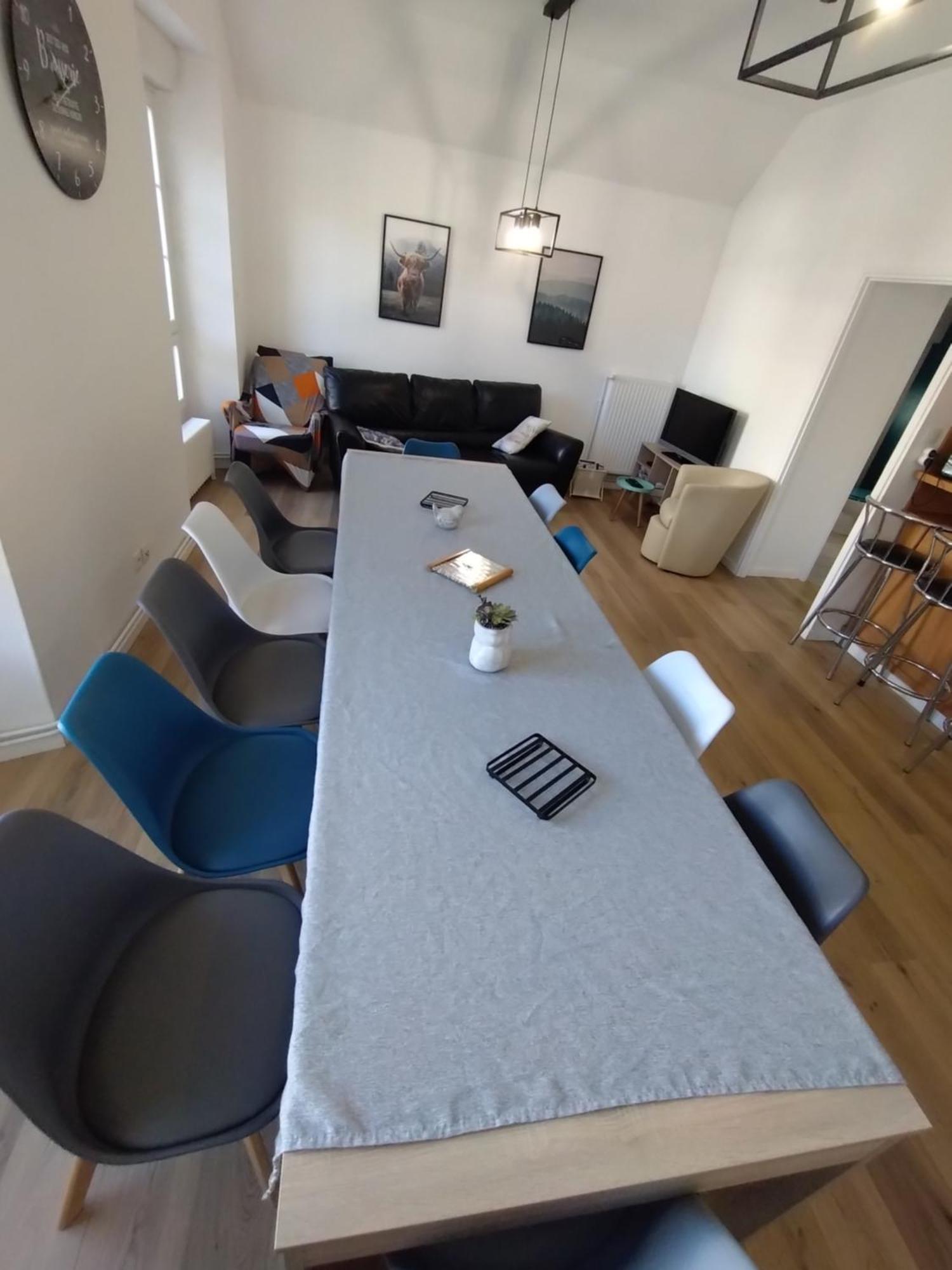 Grande Maison De Ville Renovee,Au Coeur Du Village วียาร์-เดอ-ล็อง ภายนอก รูปภาพ